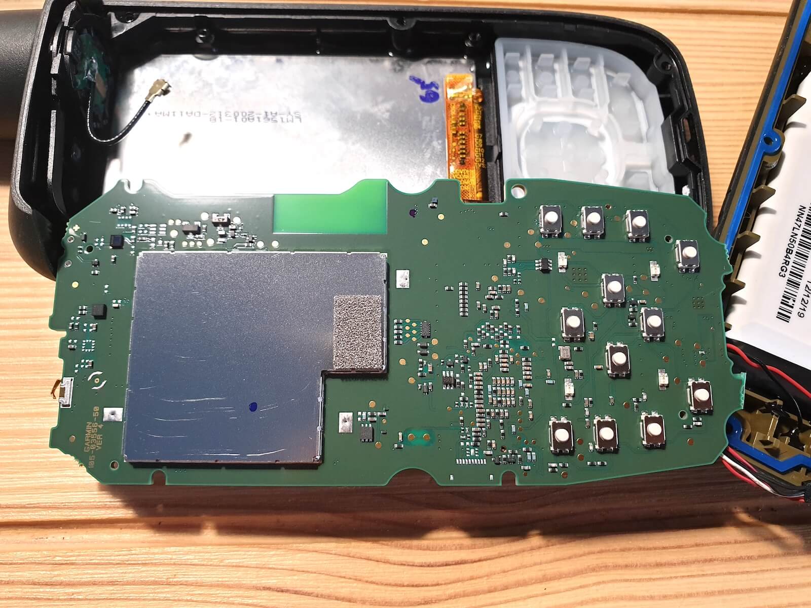 Garmin GPSmap 66sr Akku wechseln Anleitung und Praxistest